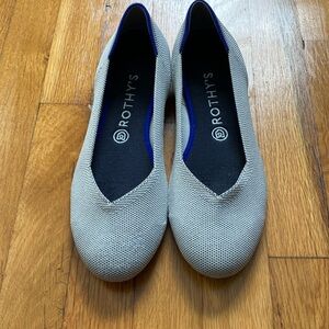 Rothys tan flat size 9.5